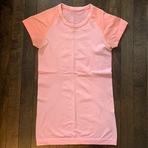 Lululemon Active Tee